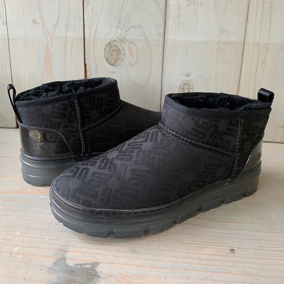 ugg classic mini monogram black us 9 nib - Picture 1 of 7